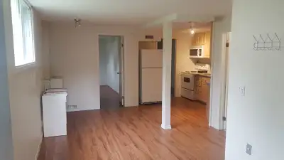 Clean, Renovated 2 Bedroom Apartment New Sudbury