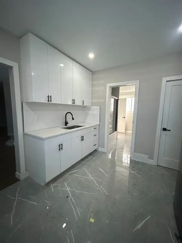 Fantastic location Ford City Fully Remodeled house