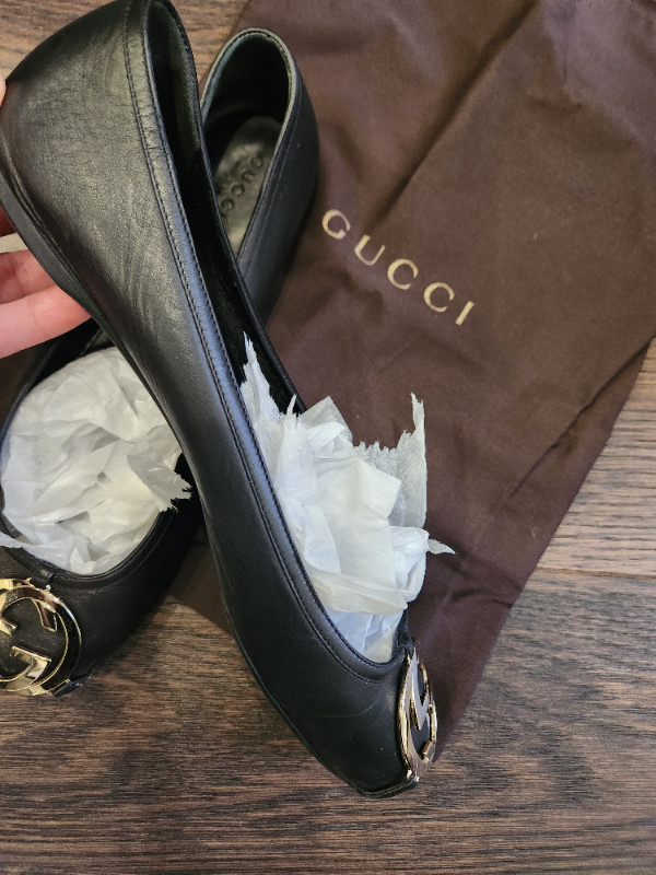 Womens Leather black Gucci flats in Women's - Shoes in Markham / York Region - Image 2