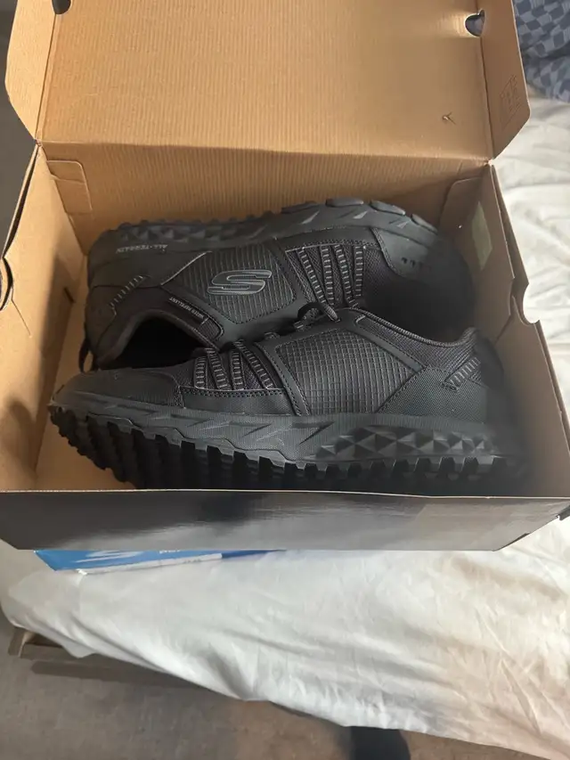 Sketchers Men’s Shoes in Men's Shoes in Cambridge - Image 3