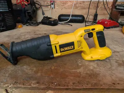 DeWalt 18v reciprocating saw, View more