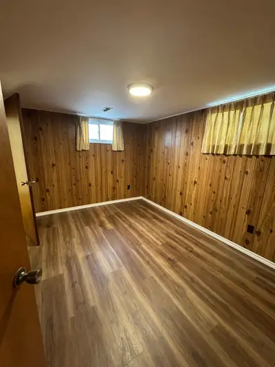1 room for rent (solo) Preferably for a female working professional or student. Newly renovated base...