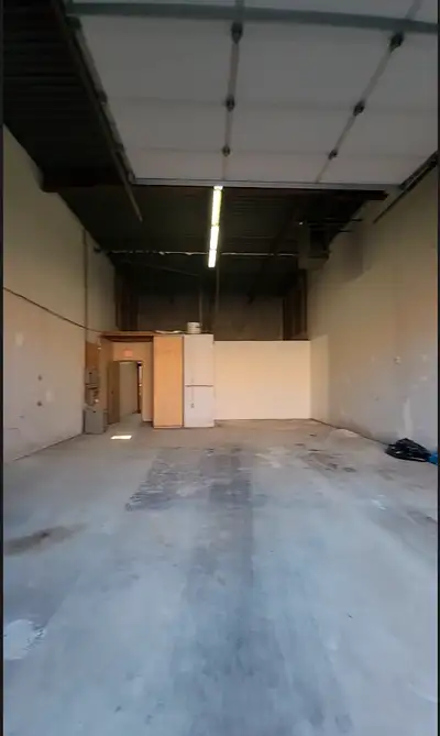 Address: 60 Basaltic Rd, Unit 11, Concord, ON 1,100 sq ft warehouse space Includes private office an...