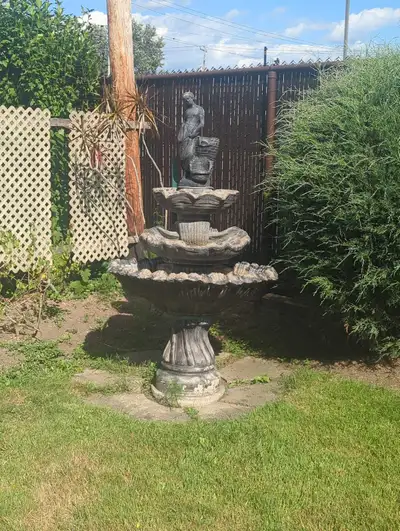Fontaine de jardin à trois niveaux, View more