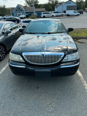 2011 Lincoln Town Car