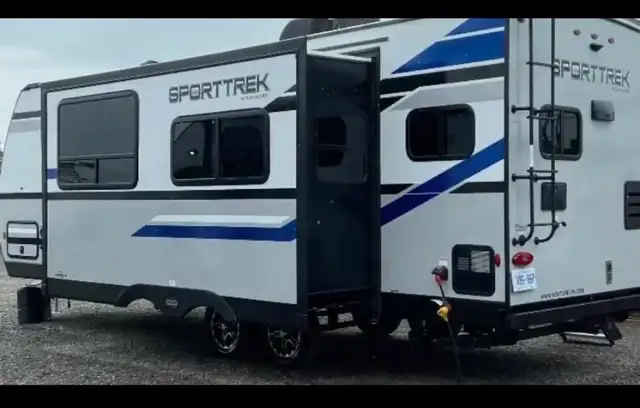 Travel Trailer Rental. Sleeps 8 in Ontario in Canada - Image 6