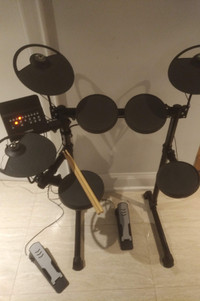 Yamaha DTX400K electronic drum set