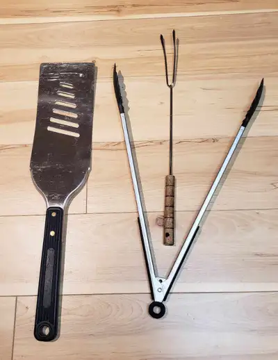 Ustensile pour BBQ $5 le tout, View more