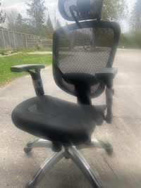 Ergonomic office chair 