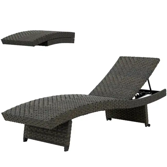 Rattan Folding Outdoor Lounger Chair Recliner with 5-Level Adjus in Chairs & Recliners in Markham / York Region - Image 4