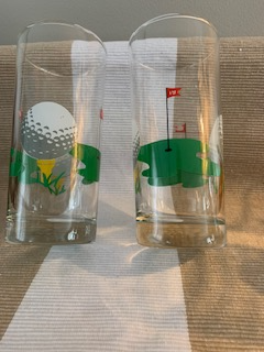 Imagine serving your guests drinks while watching the Masters in these special golf glasses. For tha...