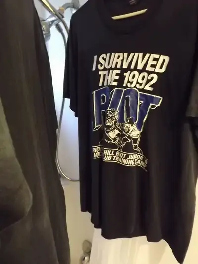 I HAVE BEEN SELLING COOL & NEAT MERCH ON KIJ SINCE 2011 ! I SELL UNIQUE VINTAGE ITEMS/COLLECTIBLES/M...