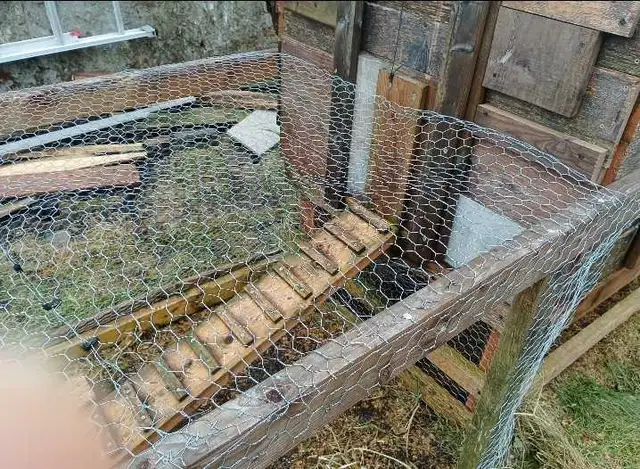 chicken tractor/ chicken coop in Livestock in Bedford - Image 6