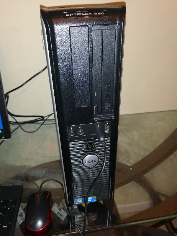DUALCORE DELL WITH WIFI COMPLETE SYSTEM Desktop Computers Windsor Region Kijiji
