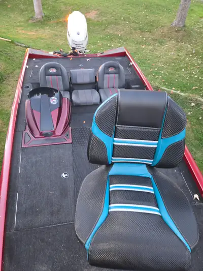 2016 Ranger Rt188 with Evinrude 115 Etec HP motor. Around 66 hours on motor Wireless trolling motor...