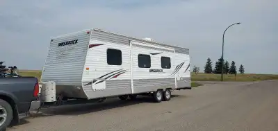 2012 Gulfstream Innsbruck 269bhl, - new battery with isolator switch - new propane tanks and regulat...