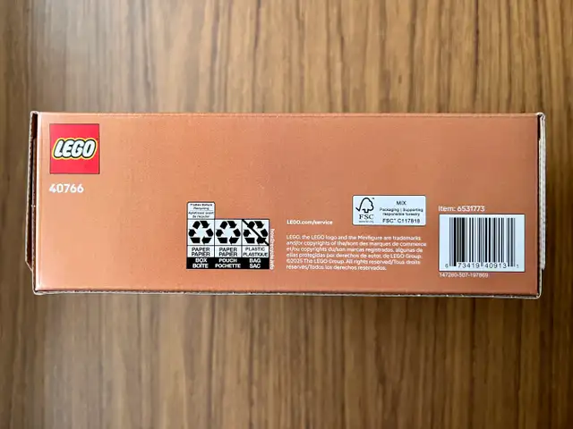 LEGO 40766 "Tribute to Jane Austen's Books"63804702460163123