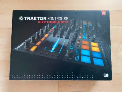 Traktor Kontrol S5 DJ Controller with Flight Case, View more