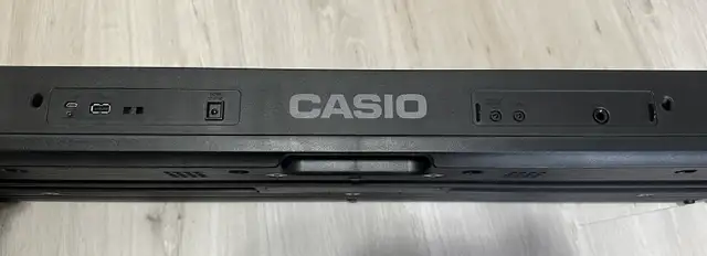 Casio CT-S1 Piano Keyboard, Sustain Pedal Included in Pianos & Keyboards in London - Image 5