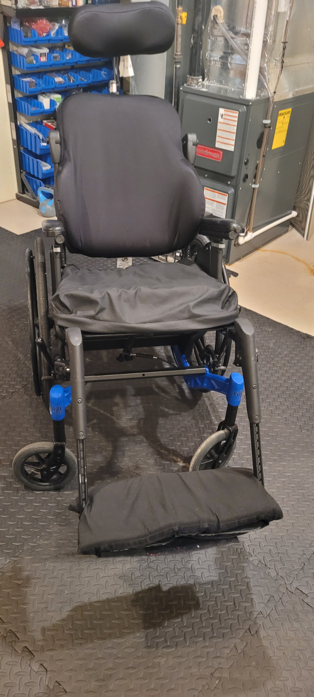 2 yr. old Whitmyer Wheel Chair in New Condition. PDG Mobility. in Health & Special Needs in Oshawa / Durham Region