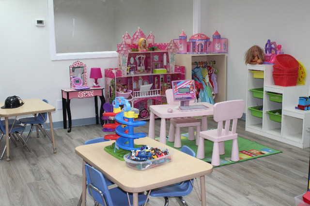 daycare / Summer care spaces available for ages 0-12 in West End in Childcare & Nanny in Edmonton - Image 4