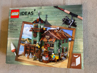 Lego old fishing store