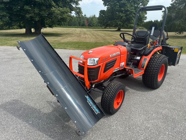 2018 Kubota B2320 with only 139 hours in Farming Equipment in Markham / York Region - Image 2