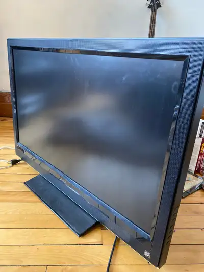 Téléviseur Vizio, 37 pouces, View more