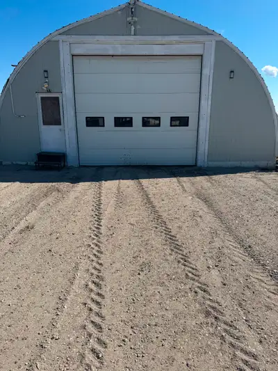 SHOP ON ACREAGE FOR RENT