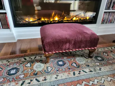 Add charm or simply put your feet up! - 1 footstool is 16" x 21" × 11.5" high (41 × 53 X 29 cm) for...