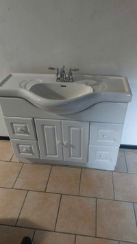 Washroom vanity
