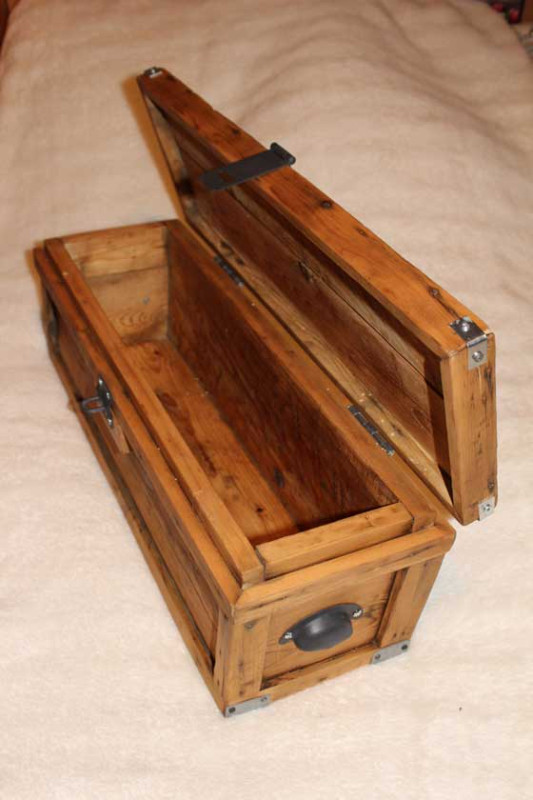 Beau coffre à outil, bois, antique (1940-50), $revisé dans Rangement pour outils et établis  à Longueuil/Rive Sud