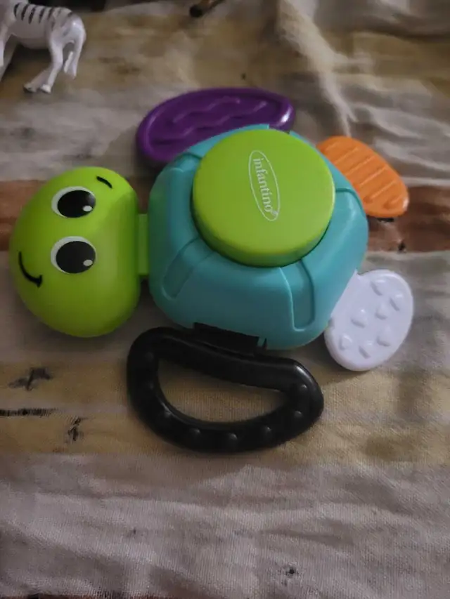 Infantino Turtle Rattle, a developmental toy for babies.  in Toys in Oshawa / Durham Region - Image 2