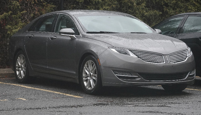 2014 Lincoln MKZ Hybrid - Luxurious & excellent gas consumption in Cars & Trucks in Gatineau - Image 2