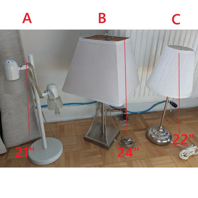 Vintage Metal Desk Table Lamp with Lampshade, Lamp Shade in Indoor Lighting & Fans in City of Toronto - Image 4