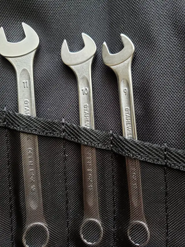 Stahlwille 9 piece combination wrench set with wrench roll in Hand Tools in Mississauga / Peel Region - Image 5