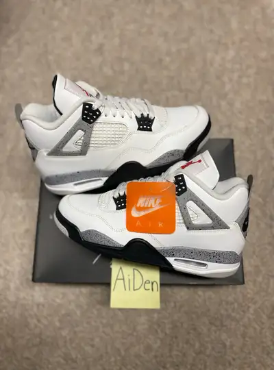 Jordan 4 White Cement (2025) Size 9, View more