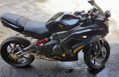 I'm selling my 2012 Kawasaki Ninja 650cc, a reliable and stylish motorcycle perfect for commuting an...