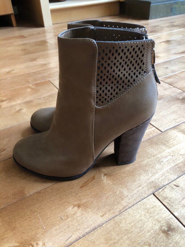 Womens Ankle Boots in Women's - Shoes in Winnipeg - Image 2