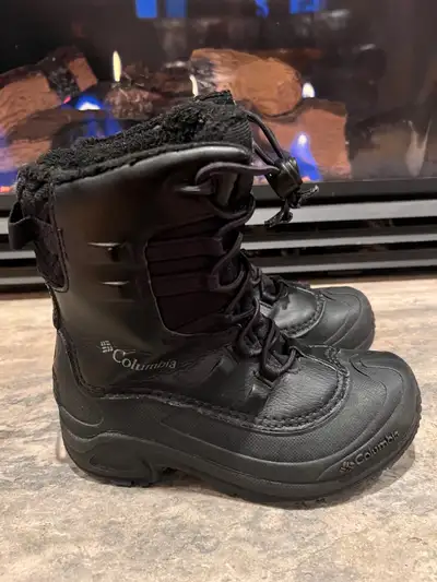 Youth Boys Columbia Waterproof Winter Boots Size 1 , View more