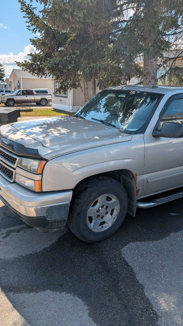 07 Chevy Silverado 1500 for sale in Cars & Trucks in Calgary