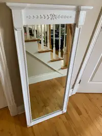 Grand miroir en bois, blanc