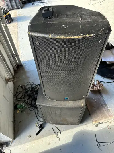 Yorkville NX550P Loud Speaker Enclosure , View more