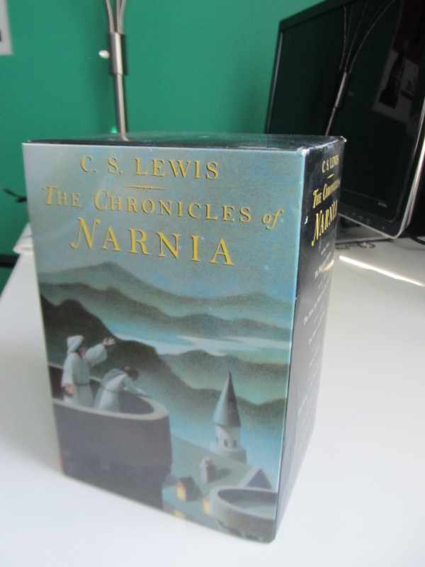 The Chronicles of Narnia 7-Book Box Set dans Livres jeunesse et ados  à Laval/Rive Nord - Image 3