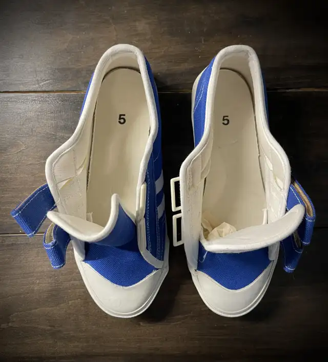 Inmate-Issued Jail Canvas 2-Stripe Velcro Shoes Men’s 5 in Men's in Kitchener / Waterloo - Image 8