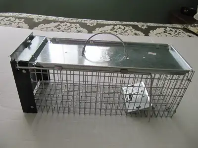 Havahart 16 Inch Easy Set LiveAnimal Squirrel Rat Skunk Etc Cage, View more