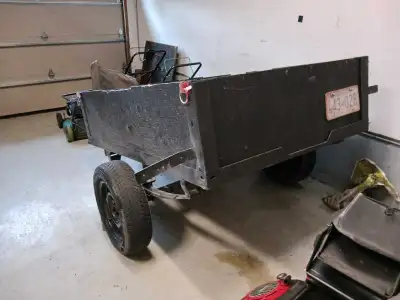Good condition tows nice 14 inch tires removable tailgate no lights or ownership 275.00
