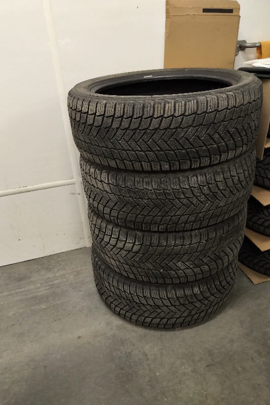 Michelin X-Ice winter tires in Tires & Rims in Ottawa
