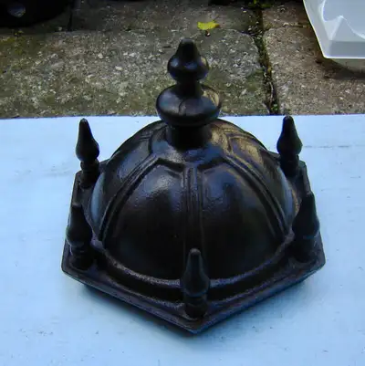 Unique Heavy Iron Antique Garden Decoration, View more