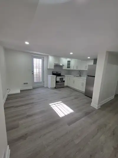 Brand new Legal 2 bedroom basement apartment. Private Entrance and Laundry Location Derry Rd and Tho...